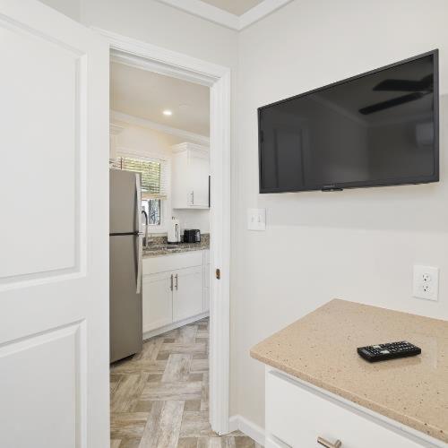 Вилла Jellystone Park Birchwood Acres Greenfield Park Экстерьер фото