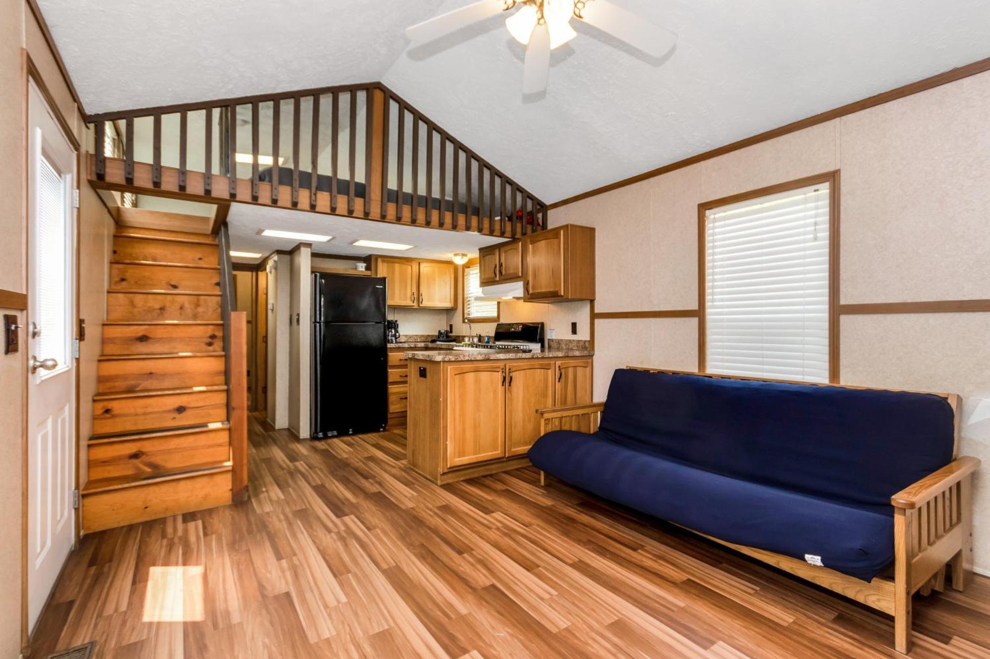 Вилла Jellystone Park Birchwood Acres Greenfield Park Экстерьер фото
